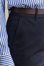 Carregar imagem no visualizador da galeria, Calças slim fit Gant - Ref. 4150379
