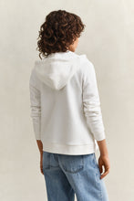 Carregar imagem no visualizador da galeria, Sweatshirt com capuz e fecho Tonal Shield Gant - Ref. 4202588
