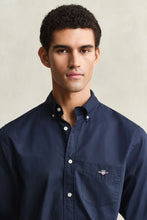 Carregar imagem no visualizador da galeria, Camisa em popelina Classic regular fit
