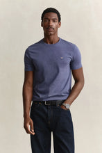 Carregar imagem no visualizador da galeria, T-shirt Shield regular fit
