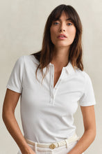 Carregar imagem no visualizador da galeria, Polo em algodão piqué Shield slim fit Gant - Ref. 4201535
