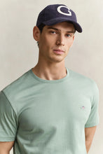 Carregar imagem no visualizador da galeria, T-shirt Shield regular fit
