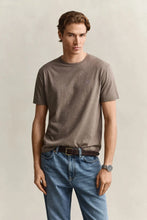 Carregar imagem no visualizador da galeria, T-shirt Shield regular fit
