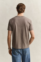 Carregar imagem no visualizador da galeria, T-shirt Shield regular fit
